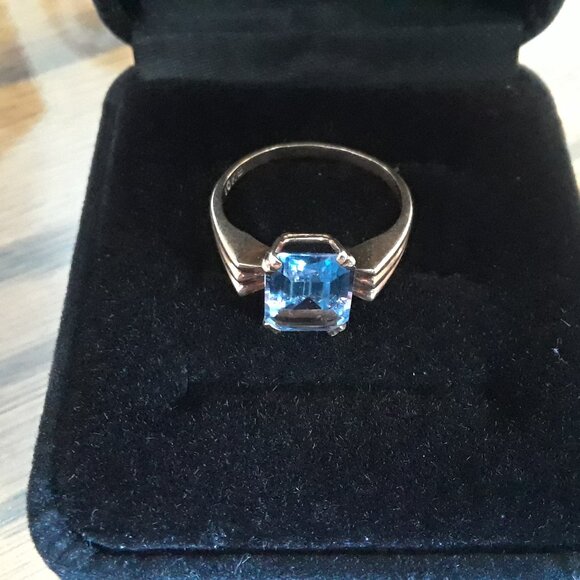 10K Yellow Gold Filled Blue Emerald cut Stone Ring - Picture 6 of 10